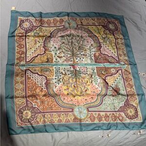 Authentic NWT HERMES scarf